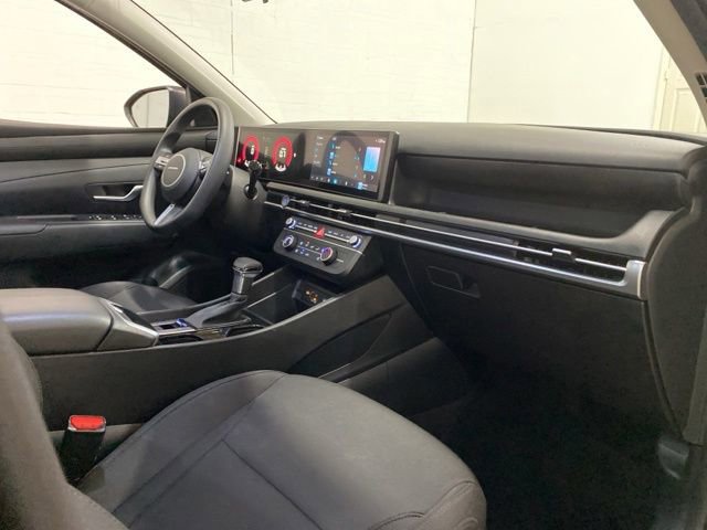 Used 2026 Hyundai Tucson SE FWD image 24