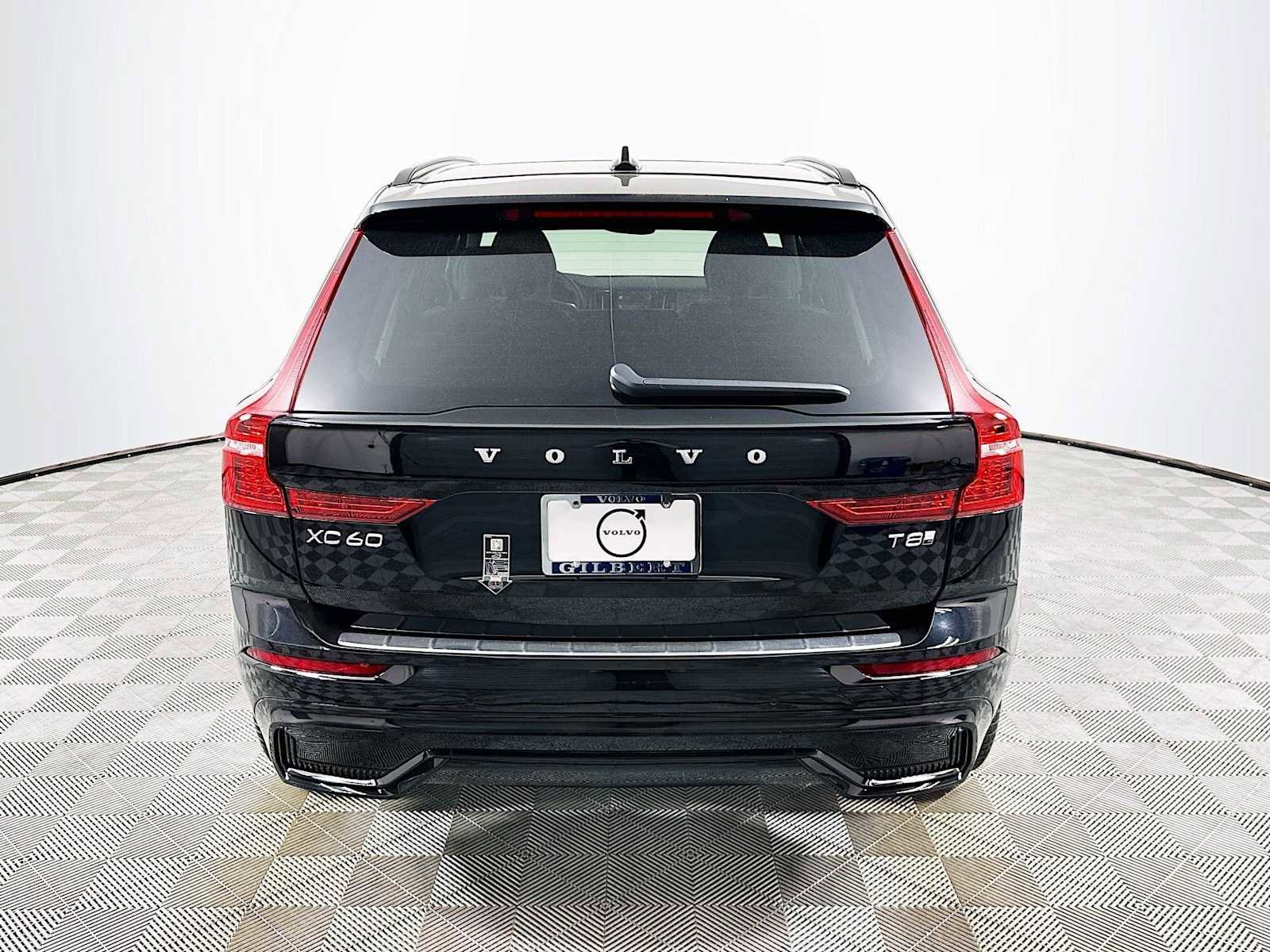 Certified 2025 Volvo XC60 T8 Ultra w/ Protection Package Premier image 5