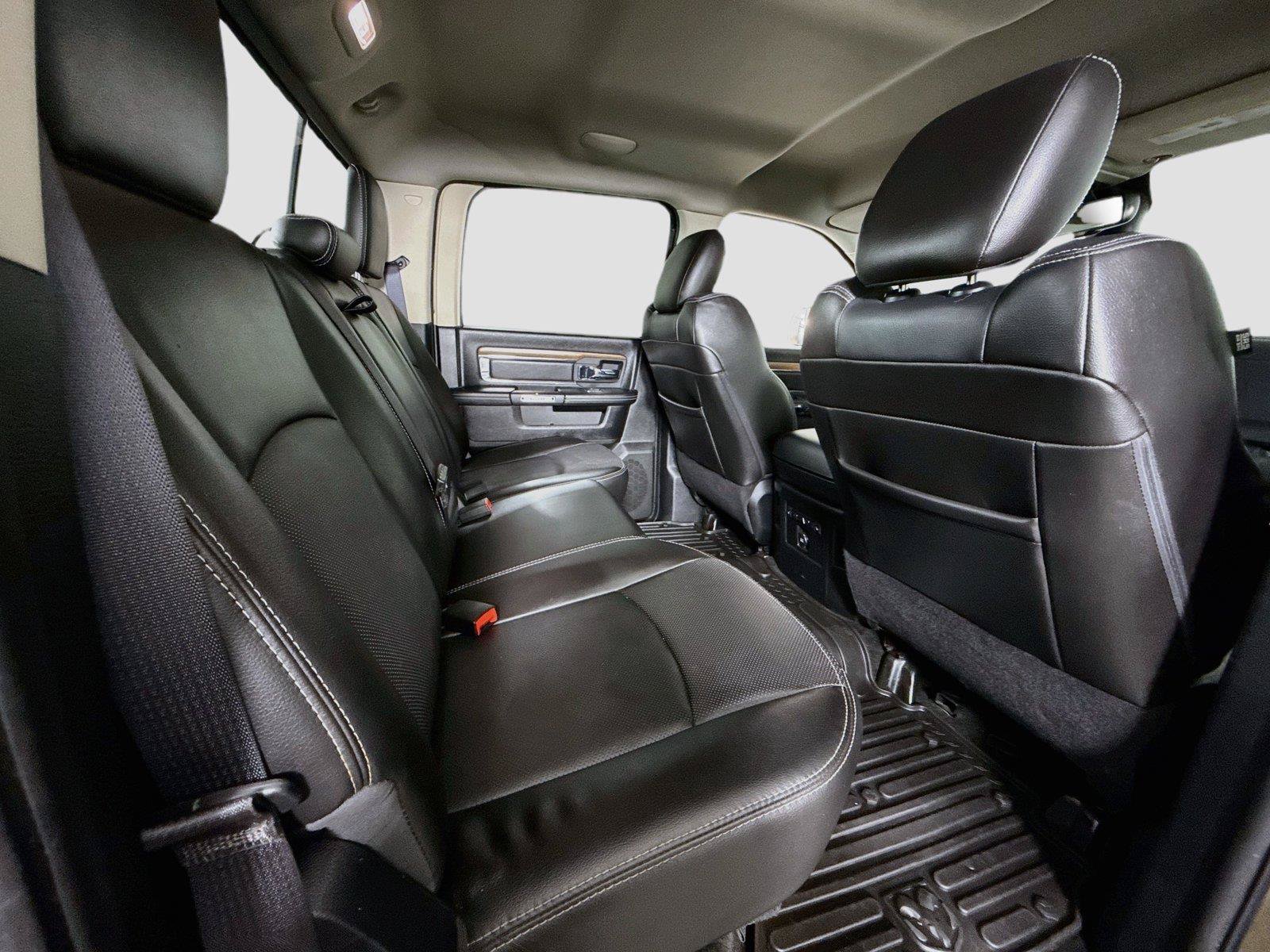Used 2015 RAM 2500 Laramie w/ Convenience Group AWD/4WD image 19