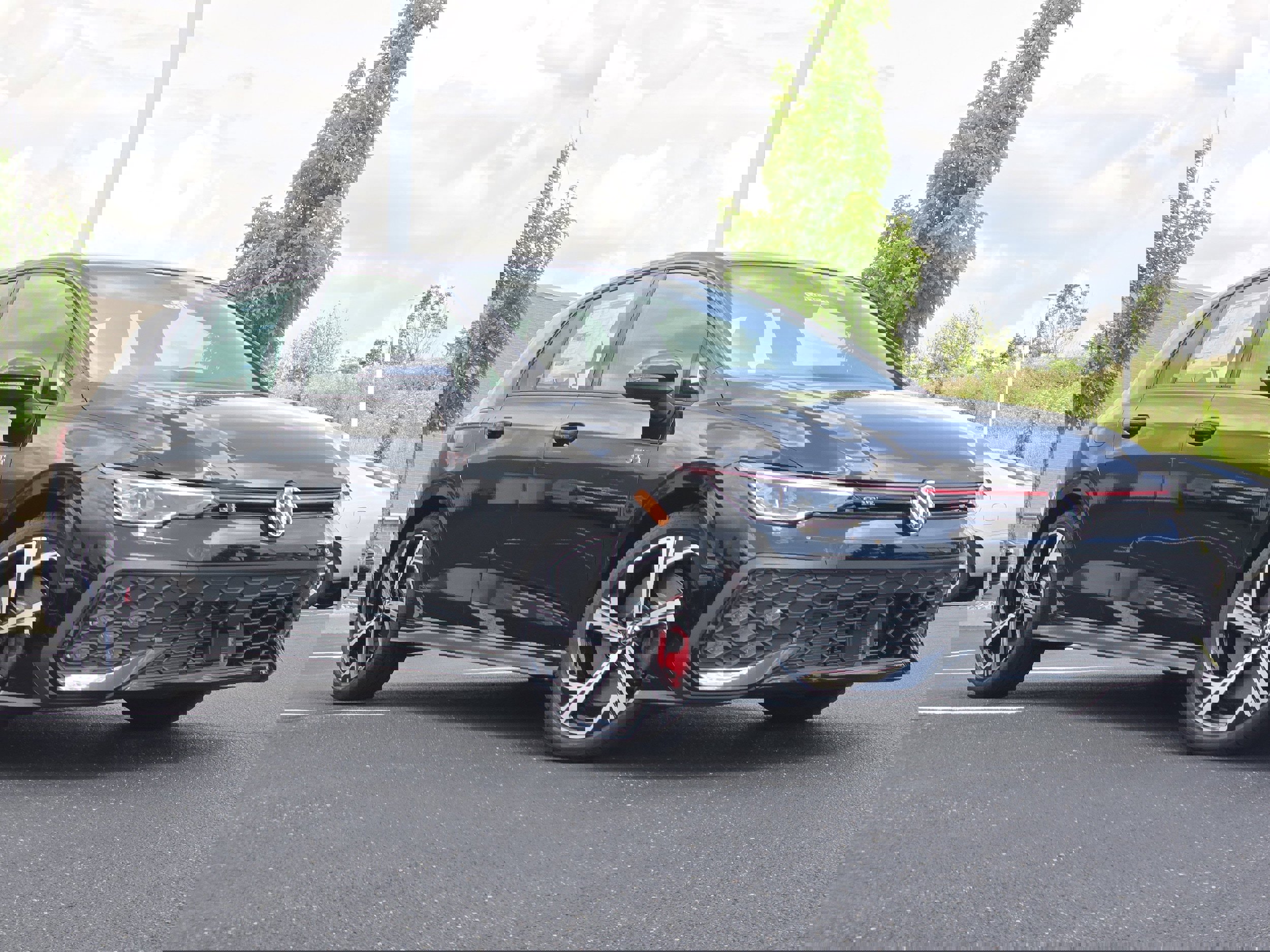 New 2025 Volkswagen GTI SE video 2