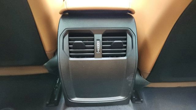 Used 2026 BMW M440i Coupe RWD image 35