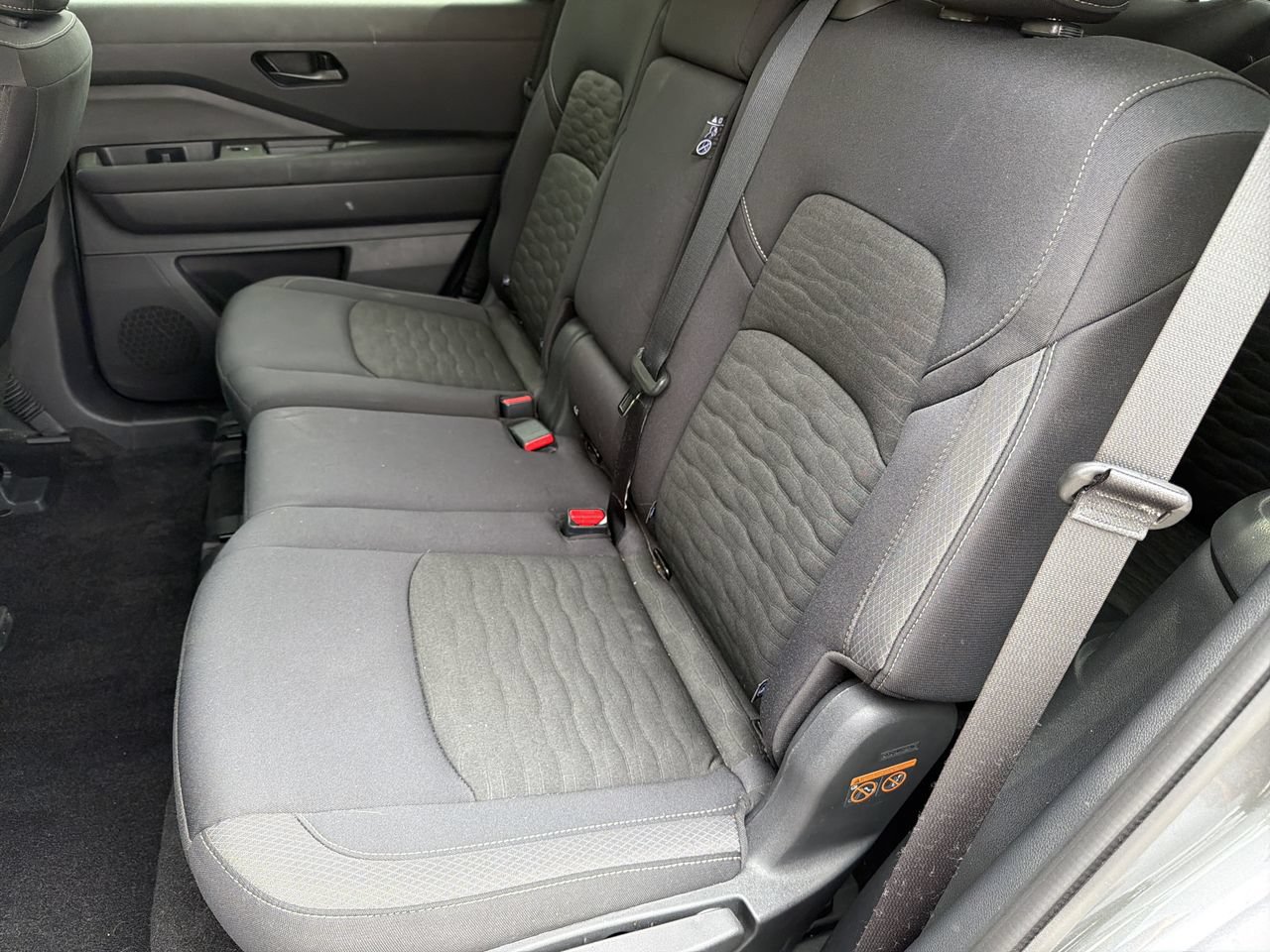 Certified 2025 Nissan Pathfinder SV FWD image 15