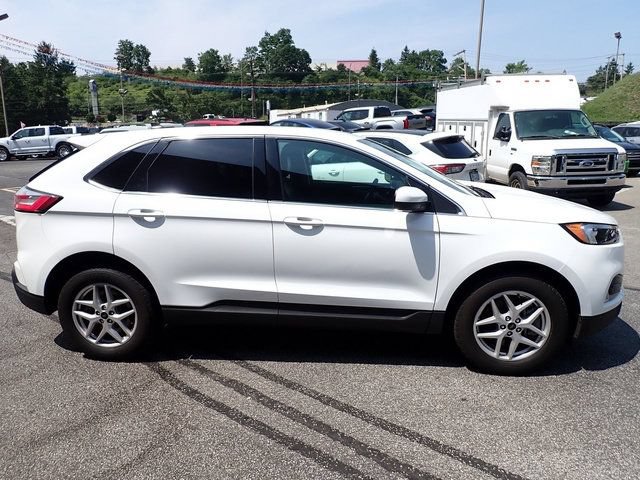 Certified 2024 Ford Edge SEL w/ Convenience Package AWD/4WD image 9
