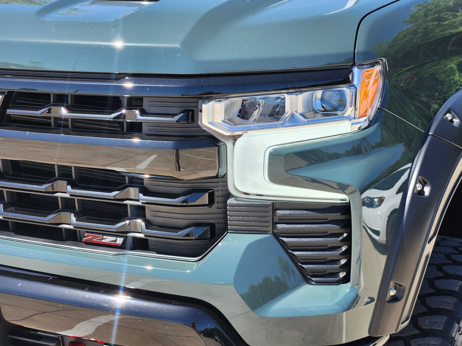 Used 2025 Chevrolet Silverado 1500 LT Trail Boss AWD/4WD image 9