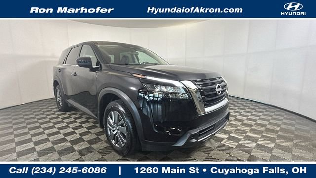 Used 2025 Nissan Pathfinder S AWD/4WD image 1