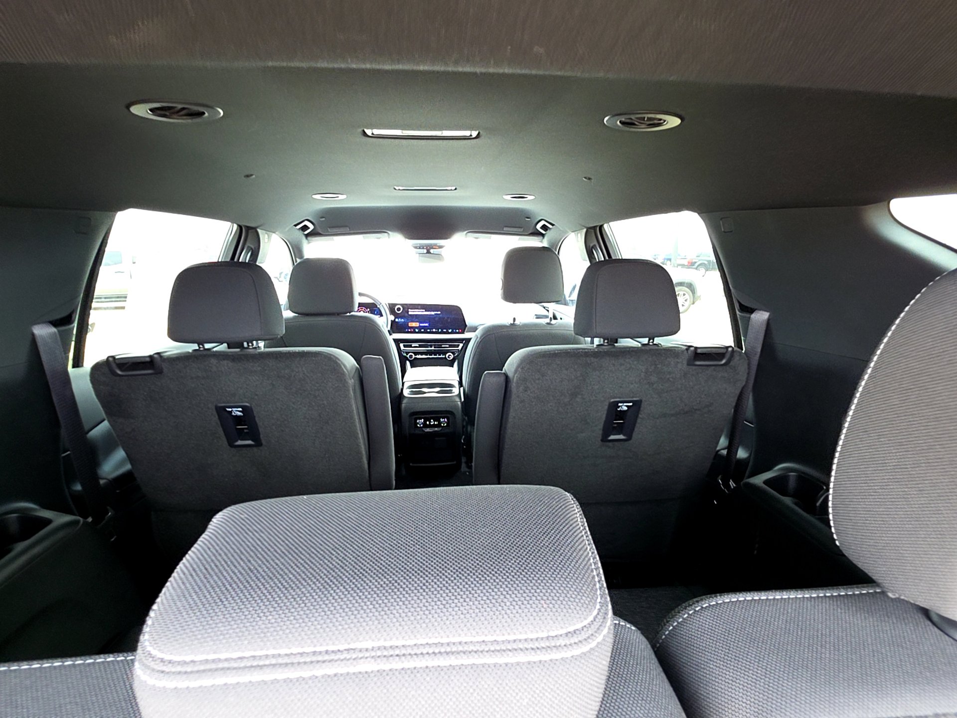 Used 2024 Chevrolet Traverse LT image 20