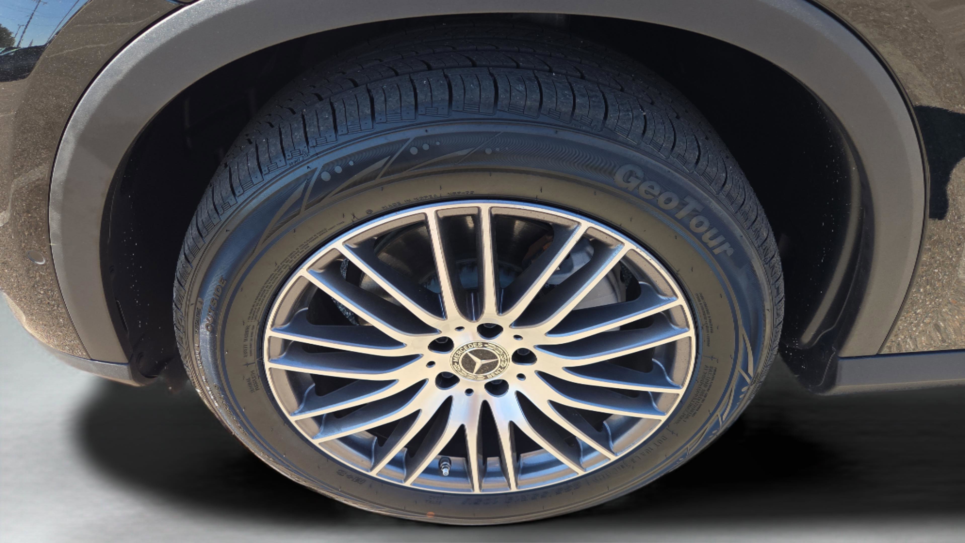 Used 2024 Mercedes-Benz GLC 300 GLC 300 4MATIC image 21