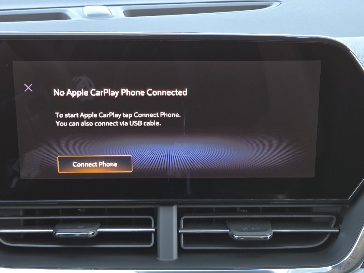 New 2026 Chevrolet Trax LT w/ Driver Confidence Package FWD image 4