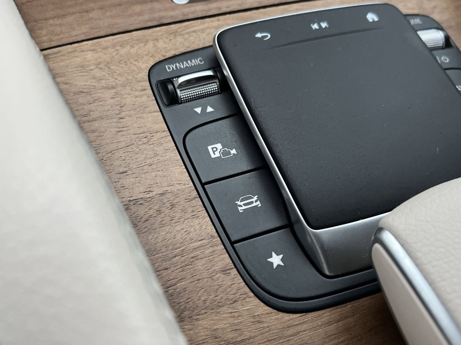 Certified 2024 Mercedes-Benz GLE 350 4MATIC image 32