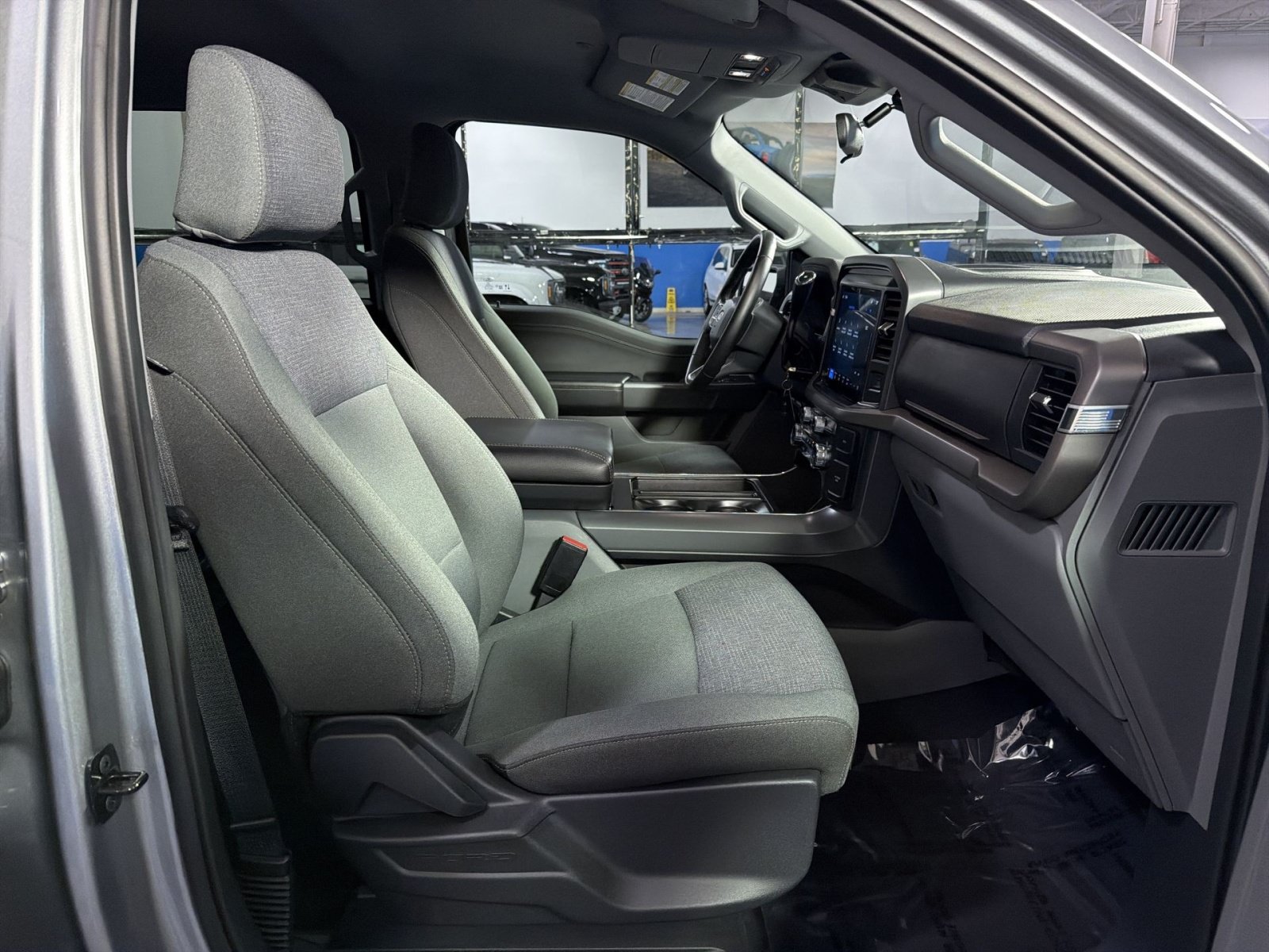 Used 2025 Ford F150 XLT AWD/4WD image 24