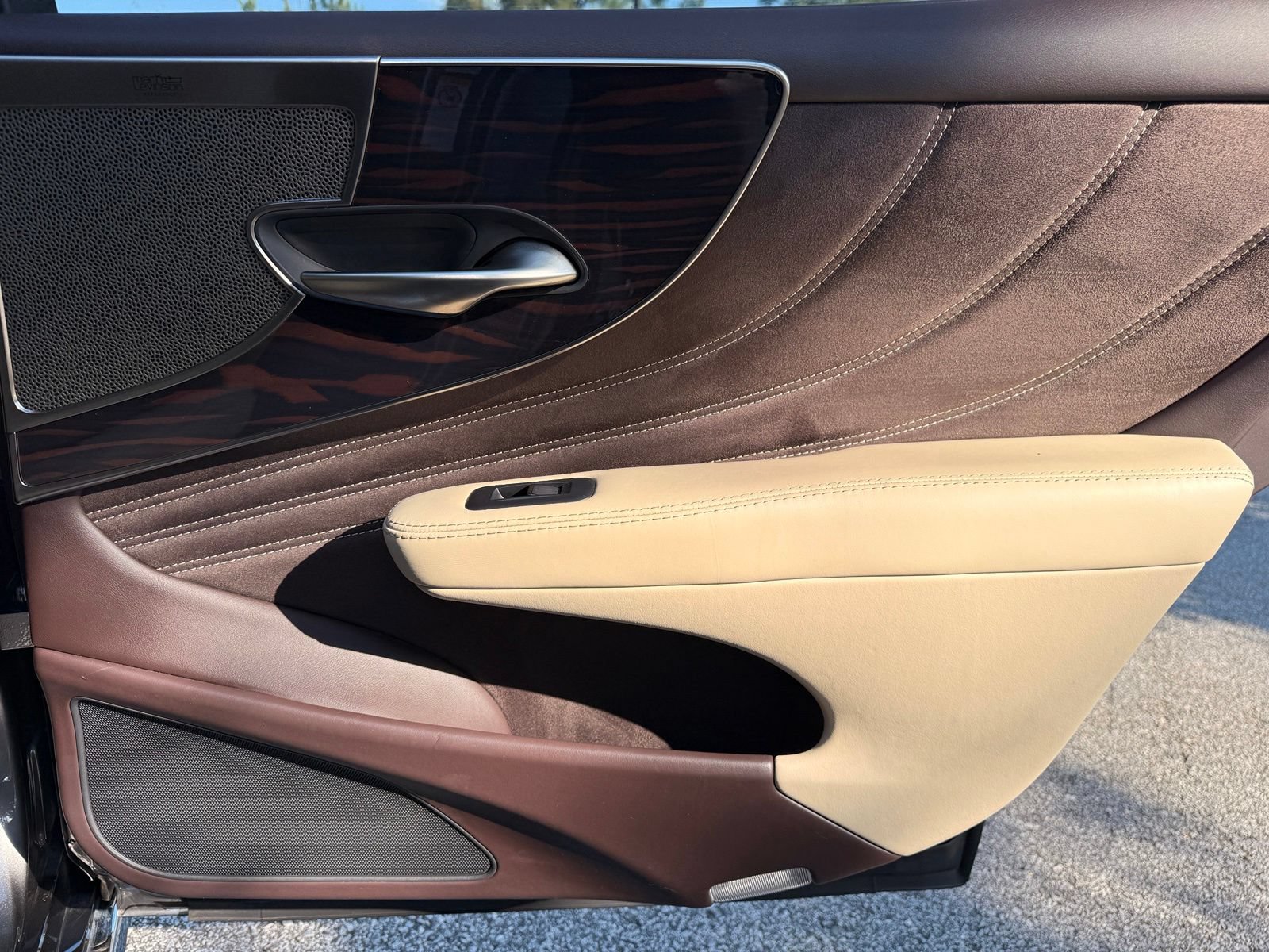 Used 2018 Lexus LS 500 w/ Interior Upgrade Package RWD image 47