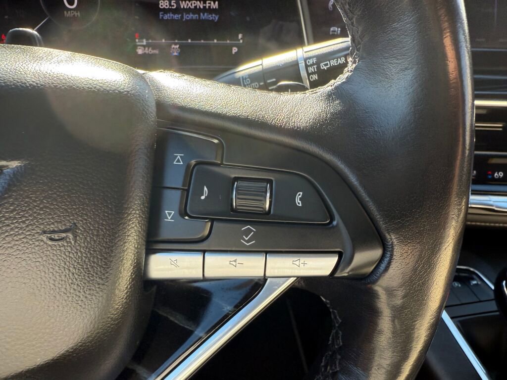 Used 2021 Cadillac Escalade ESV Sport w/ Driver Assist Tech Package image 16