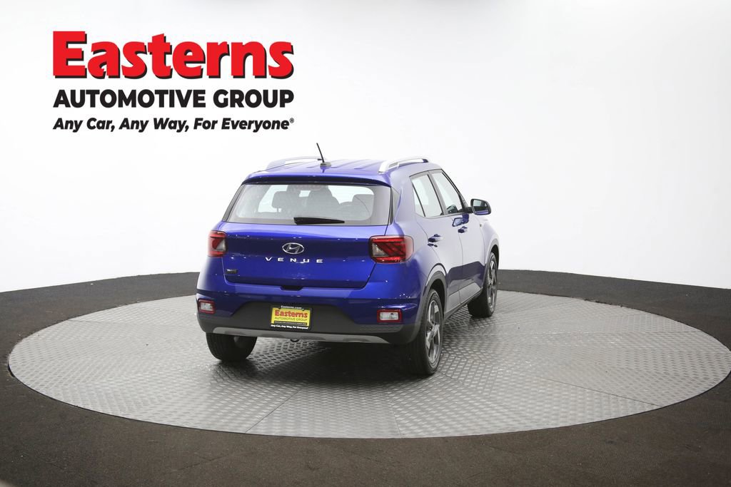 Used 2025 Hyundai Venue SEL image 39