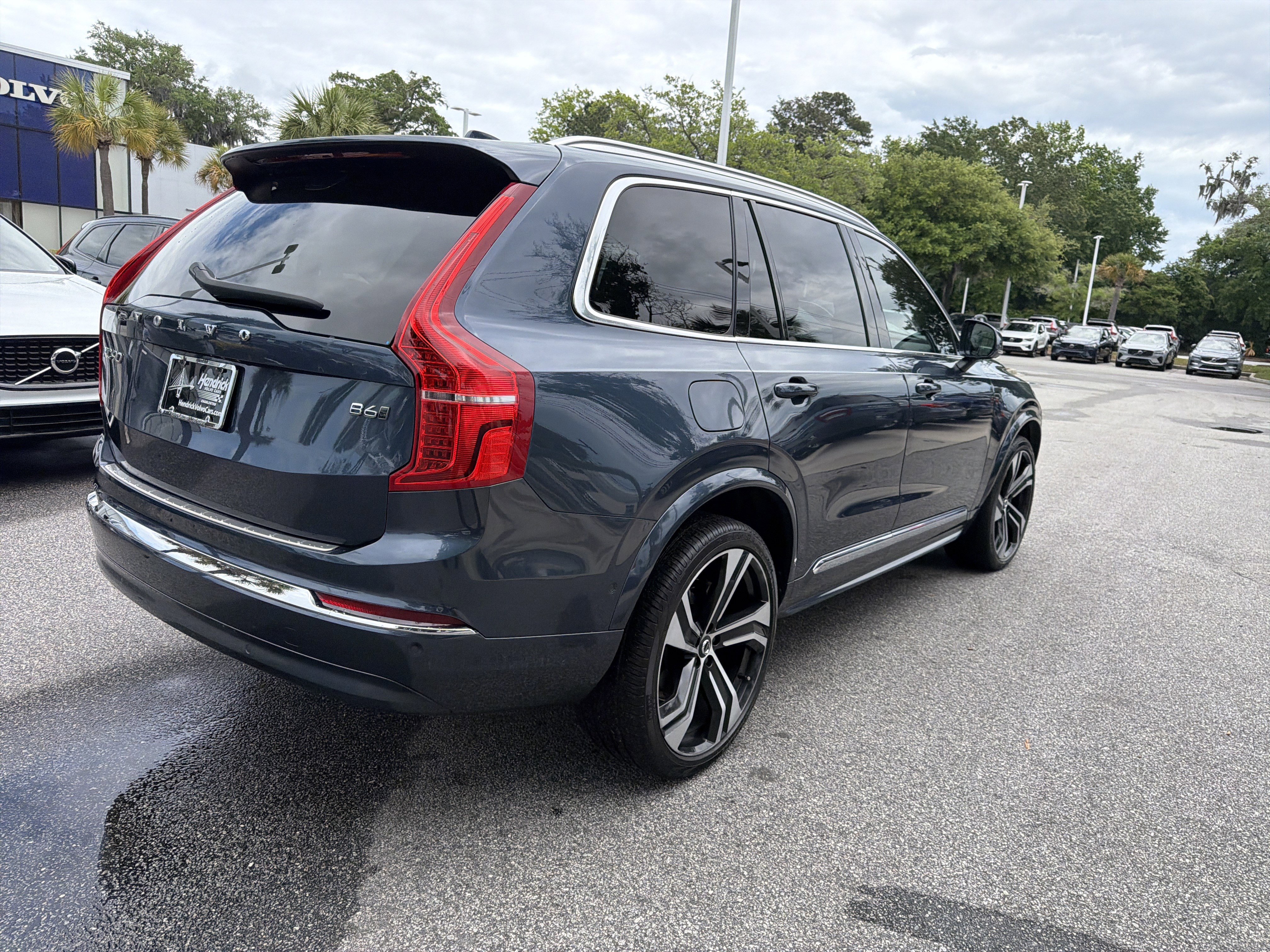 Used 2024 Volvo XC90 B6 Ultimate w/ Protection Package Premier AWD/4WD image 10