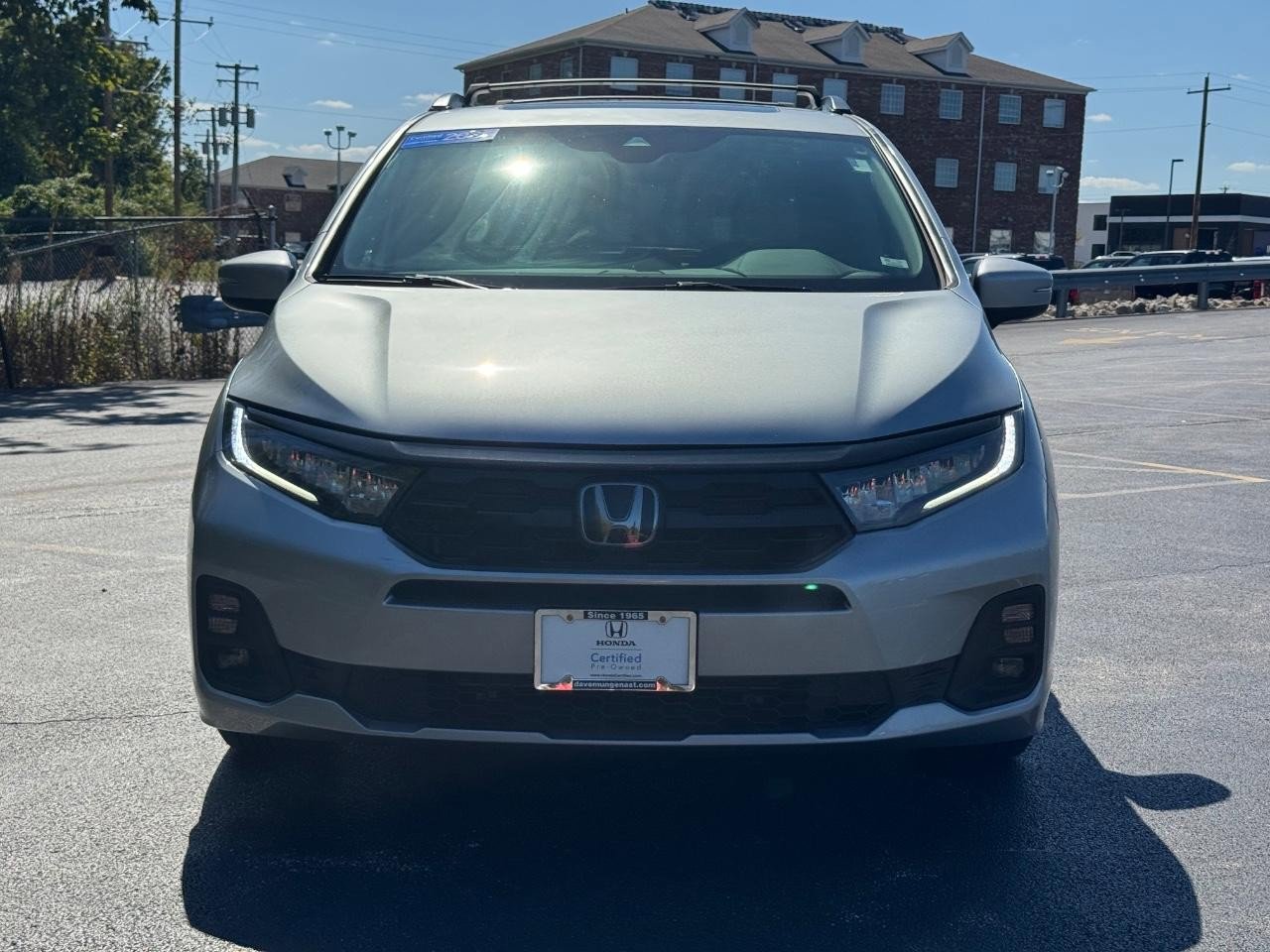 Certified 2025 Honda Odyssey Touring image 9