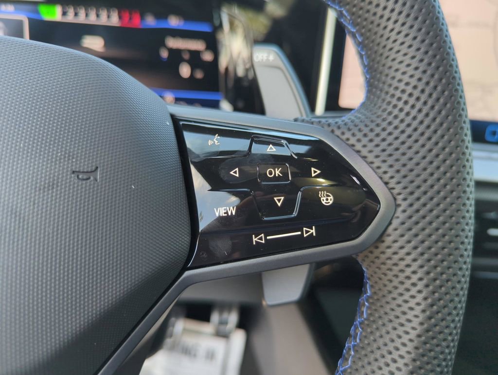 New 2026 Volkswagen Golf image 39