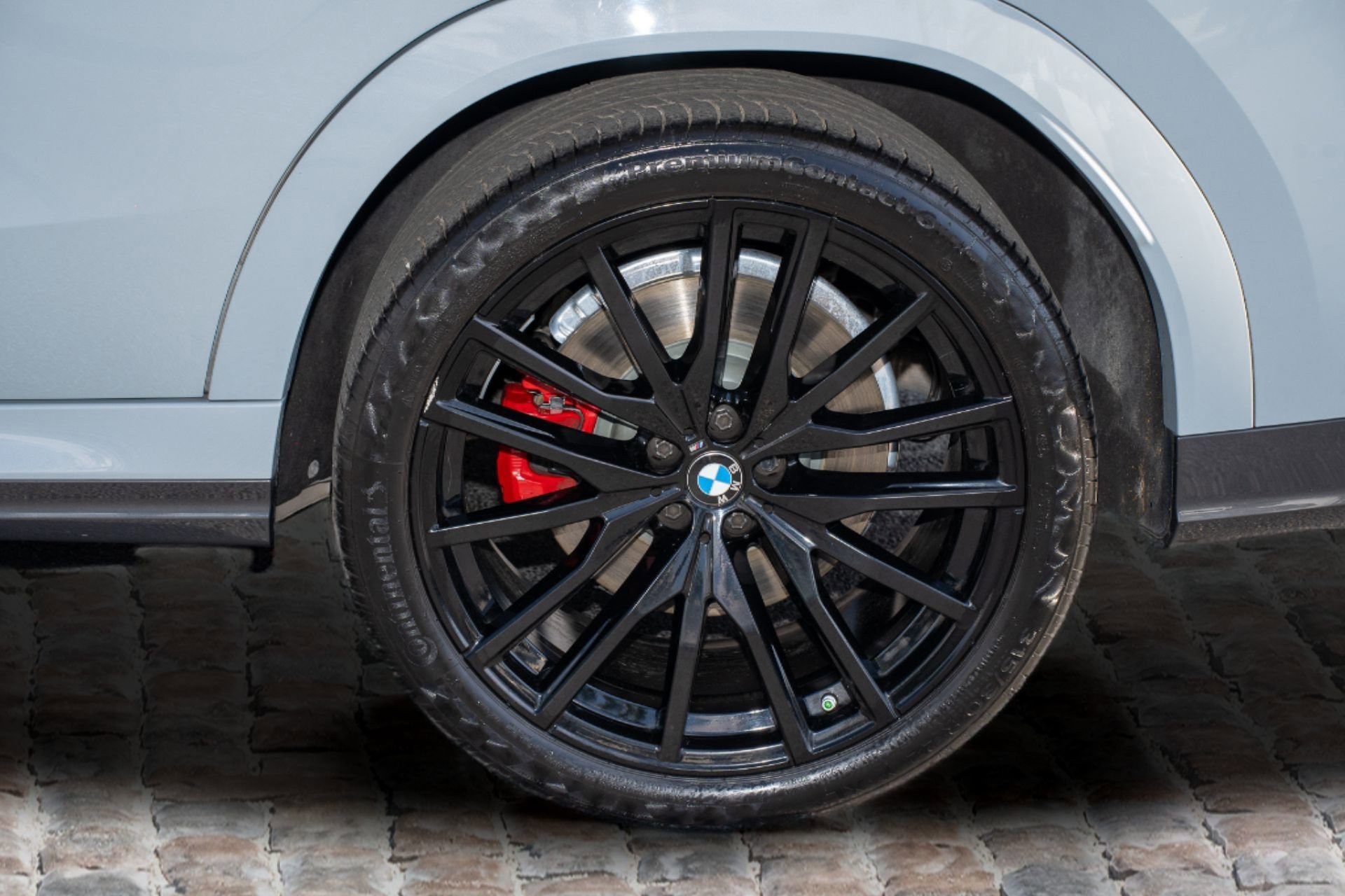 Used 2024 BMW X6 M60i w/ Dynamic Handling Package image 41