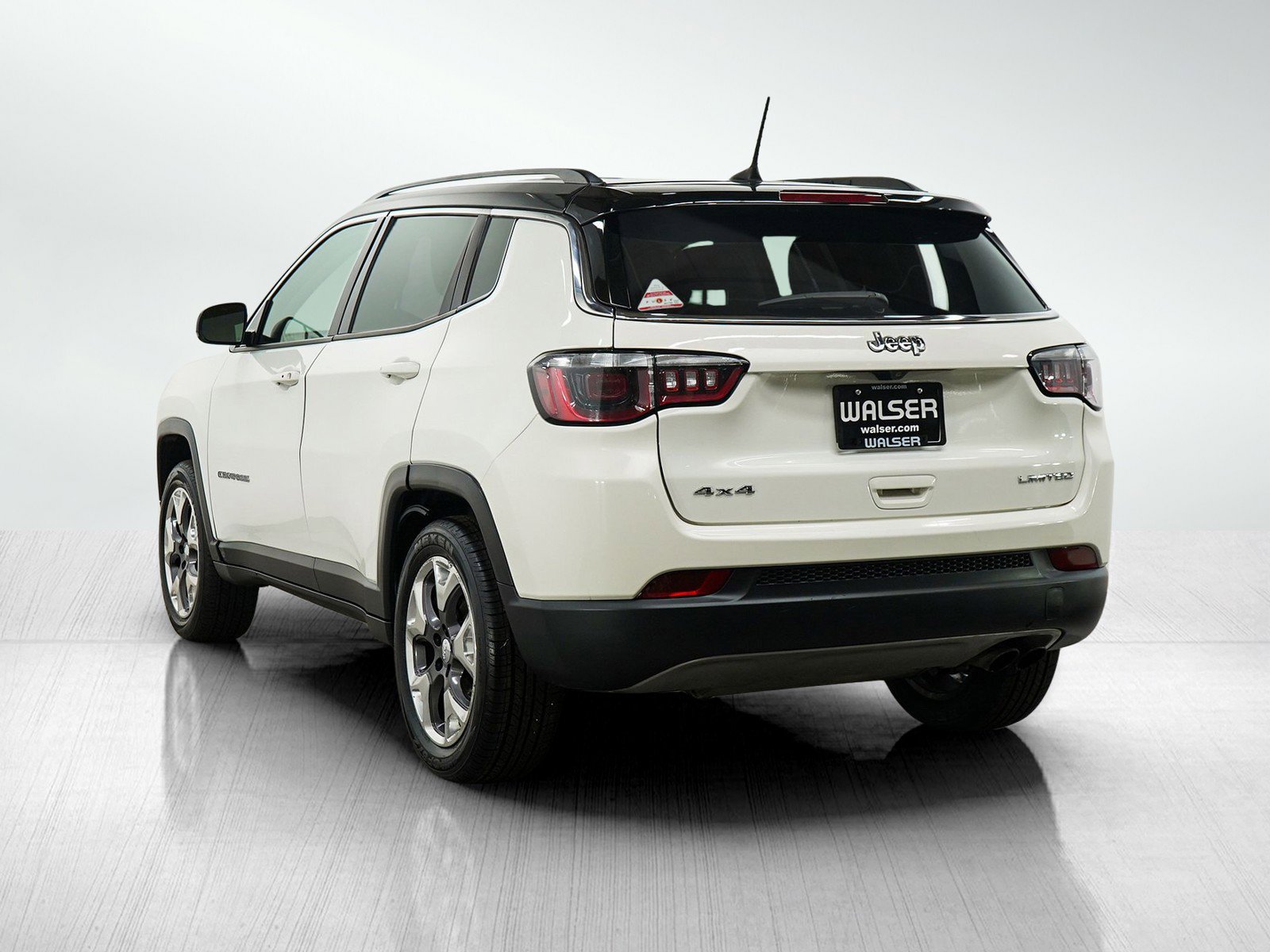 Used 2020 Jeep Compass Limited AWD/4WD image 4