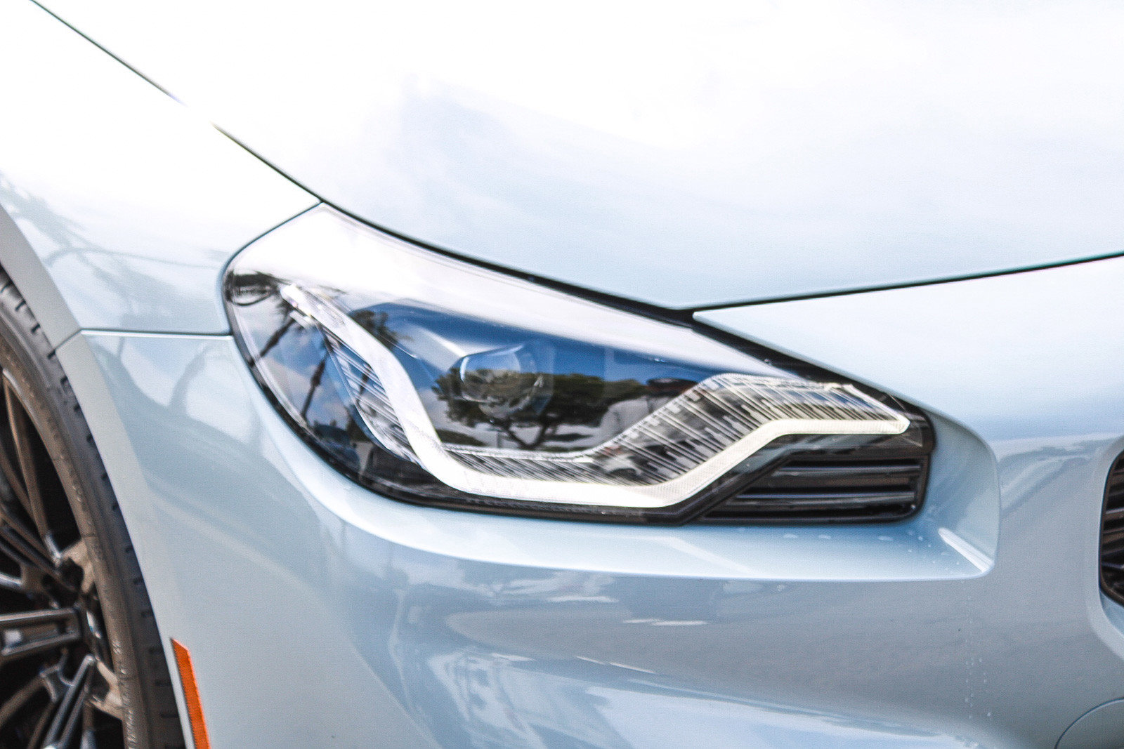 Used 2023 BMW M2 w/ Lighting Package RWD image 8