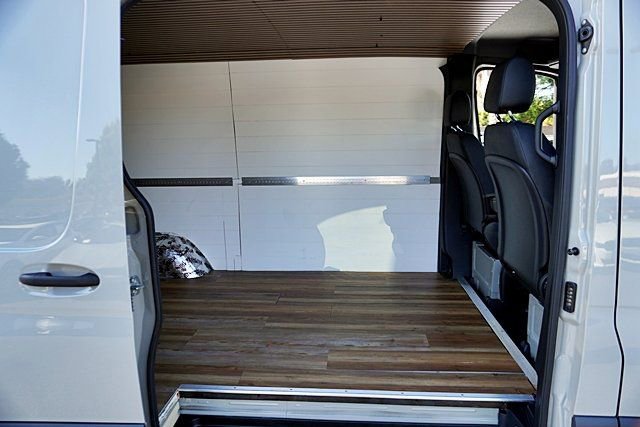 Used 2024 Mercedes-Benz Sprinter 2500 w/ Parking Package image 14