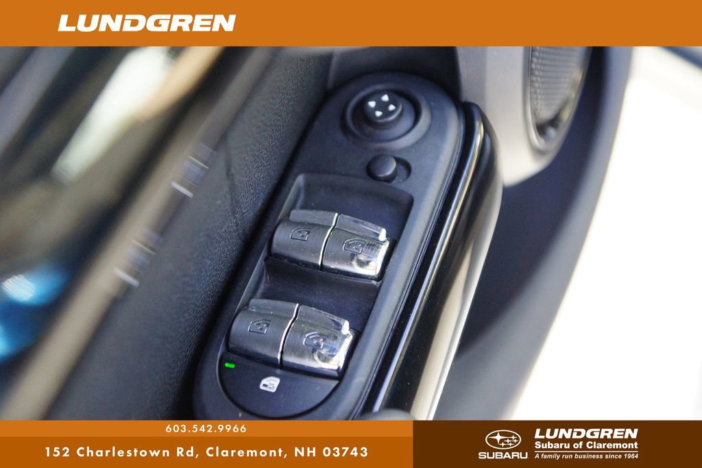 Used 2019 MINI Cooper 4-Door Hardtop image 12