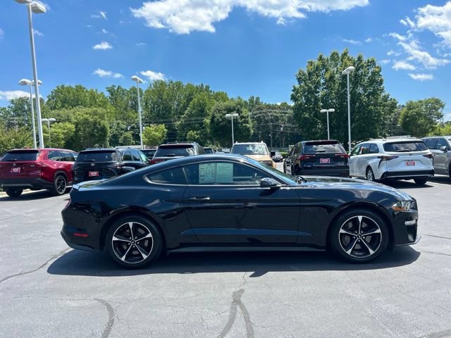 Used 2018 Ford Mustang GT RWD image 5