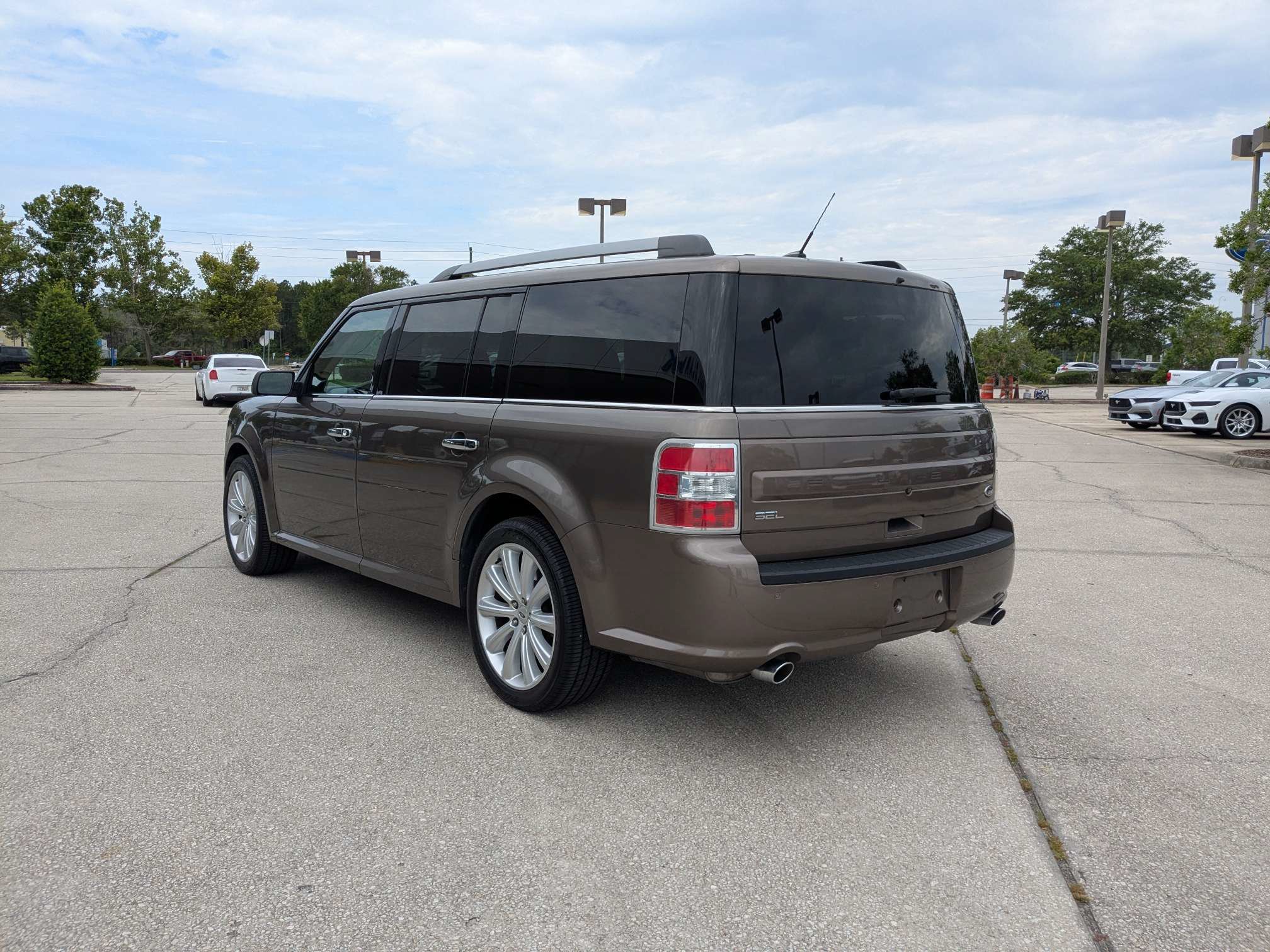 Used 2019 Ford Flex SEL w/ Equipment Group 202A FWD image 6