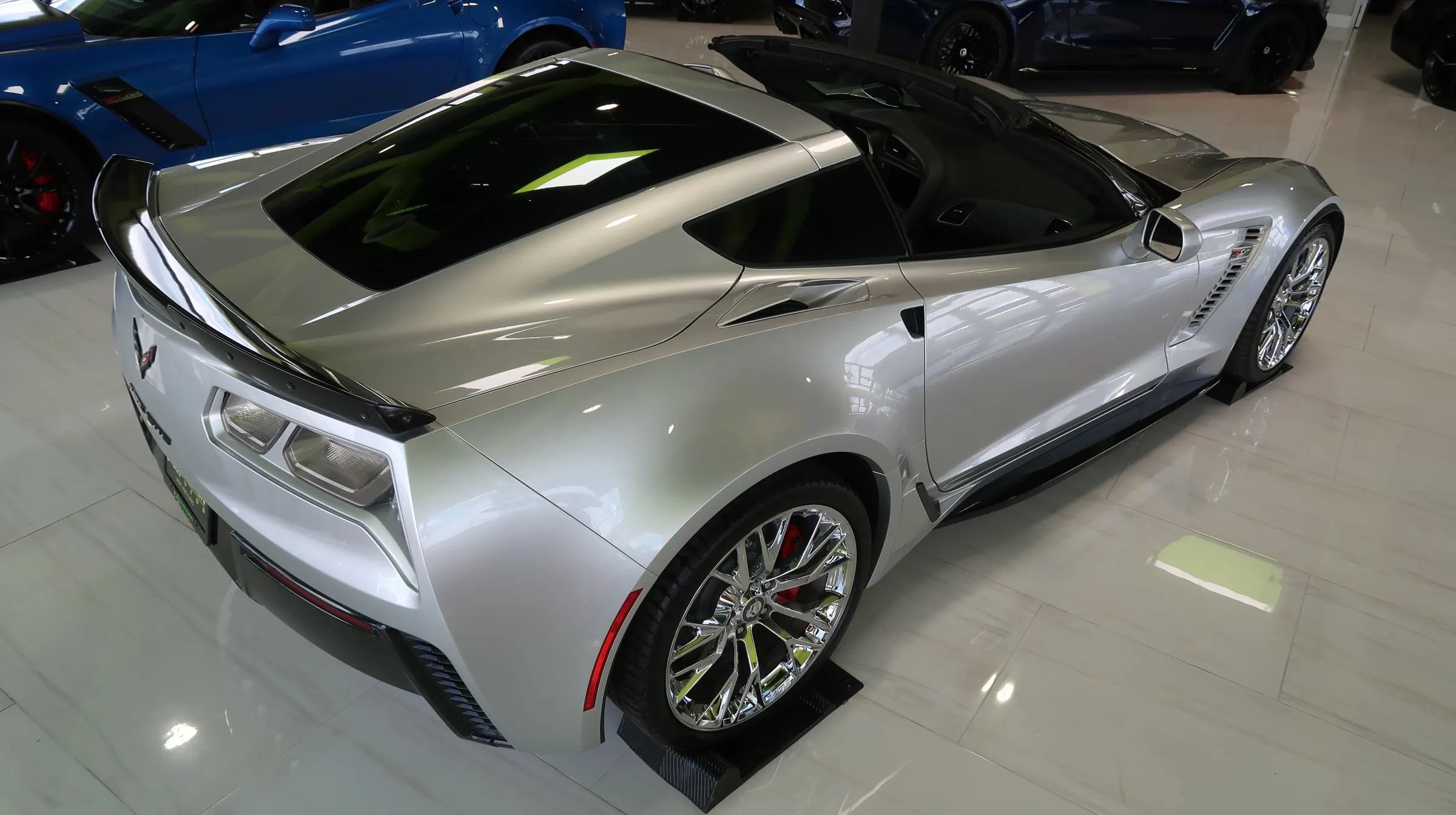 Used 2017 Chevrolet Corvette Z06 RWD image 10