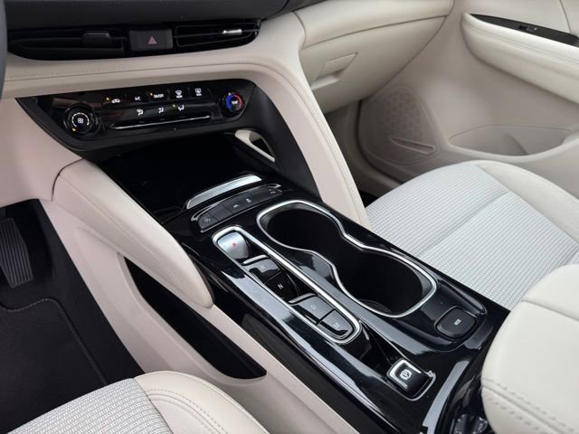 Used 2023 Buick Envision Preferred image 24