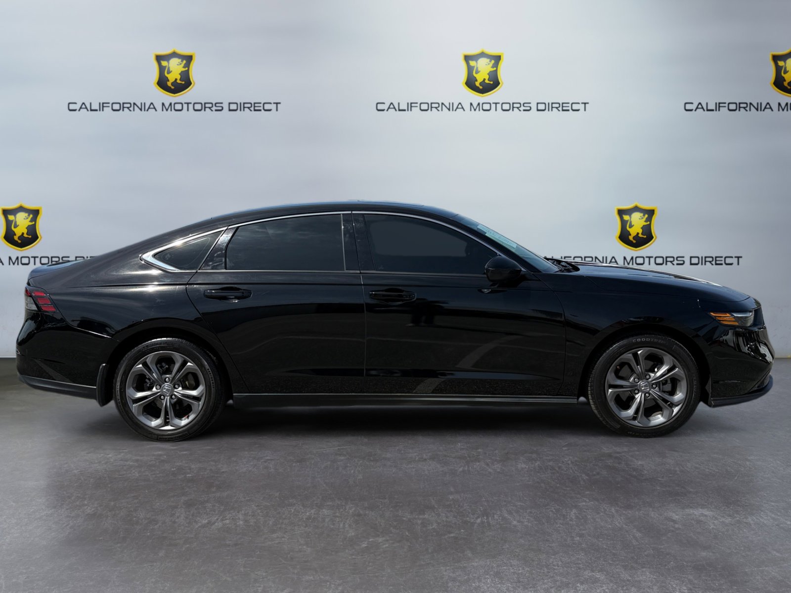 Used 2024 Honda Accord EX image 6