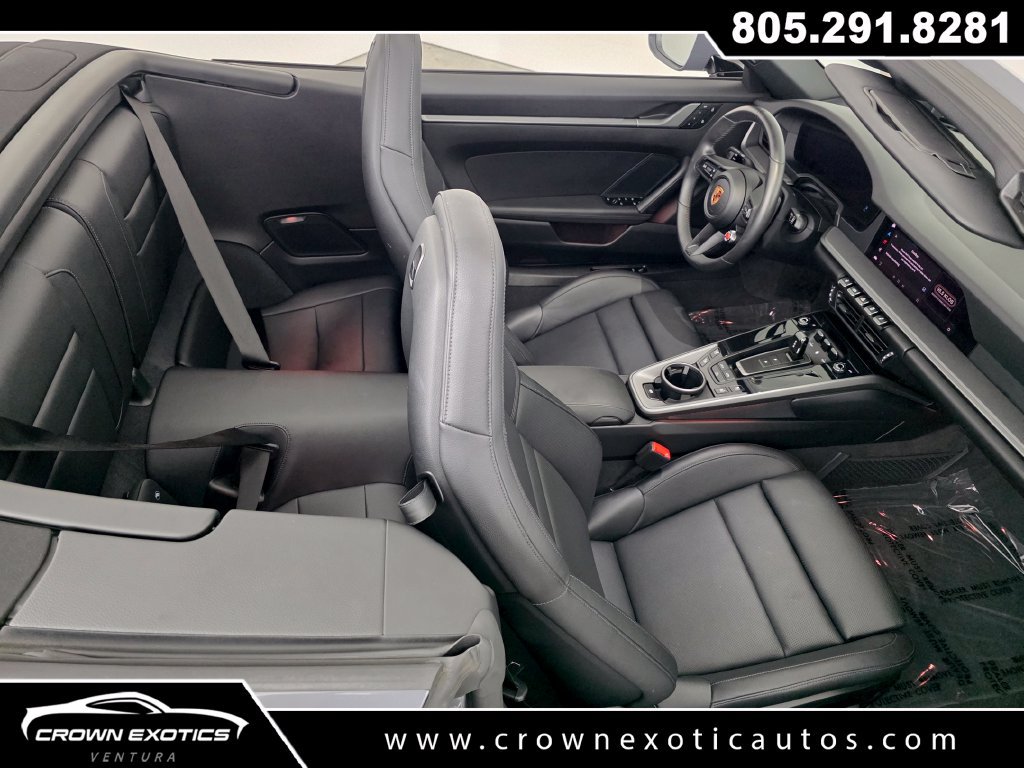 Used 2025 Porsche 911 Carrera w/ Premium Package RWD image 35