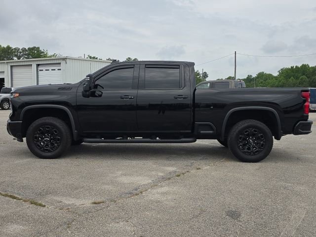 Used 2024 Chevrolet Silverado 2500 LTZ w/ LTZ Plus Package AWD/4WD image 2