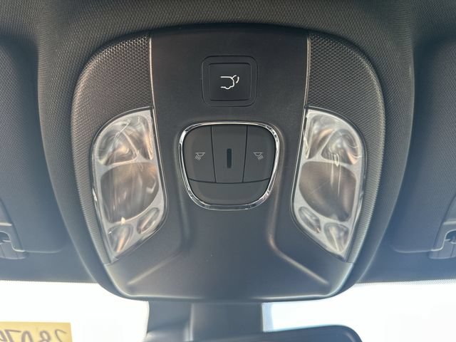 Used 2023 Jeep Compass Latitude w/ Convenience Group AWD/4WD image 40