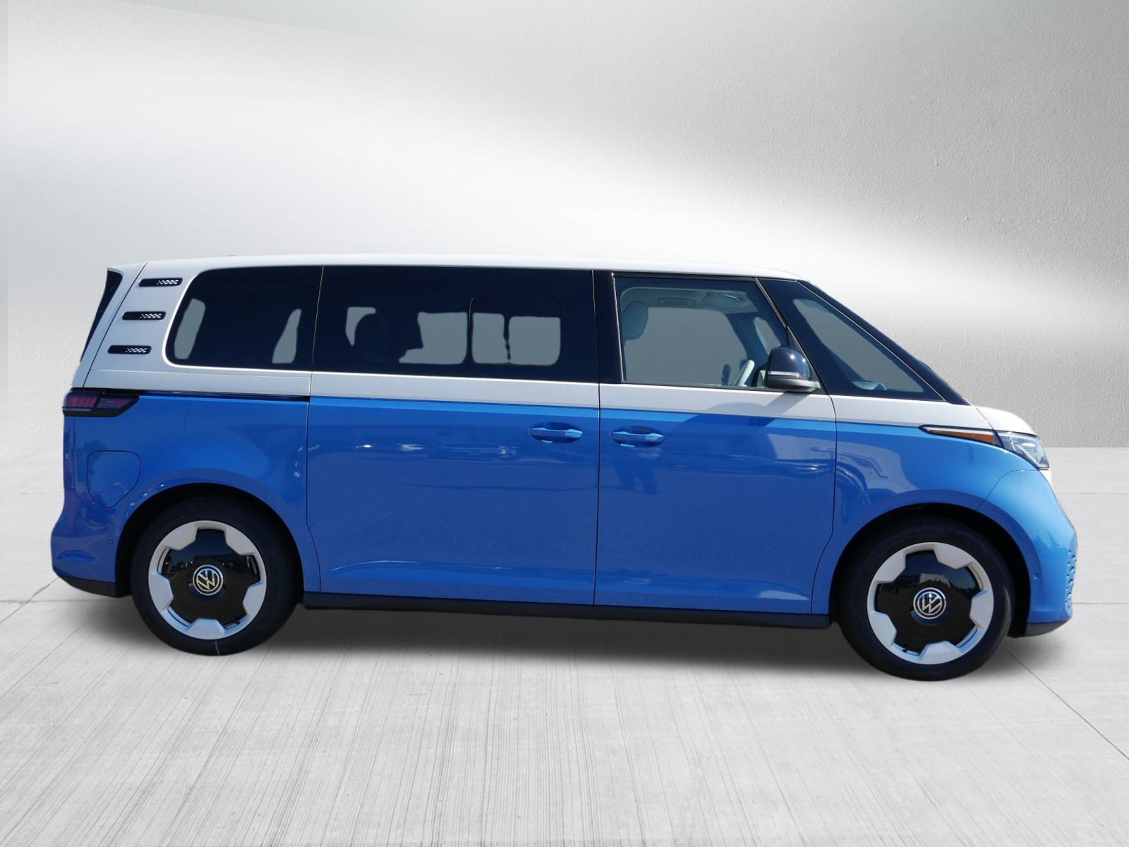 New 2025 Volkswagen ID. Buzz Pro S Plus image 2