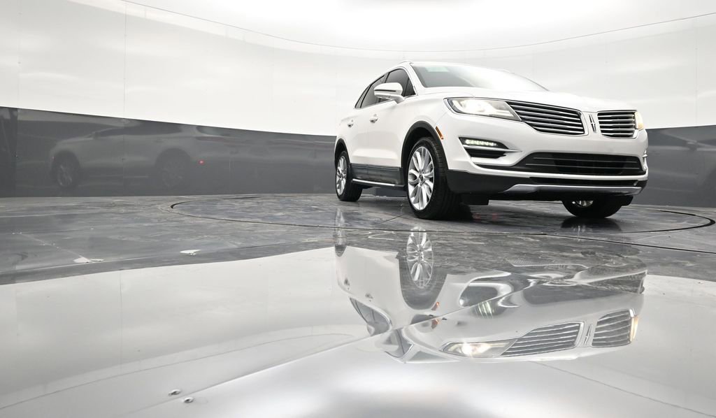 Used 2017 Lincoln MKC Reserve image 26