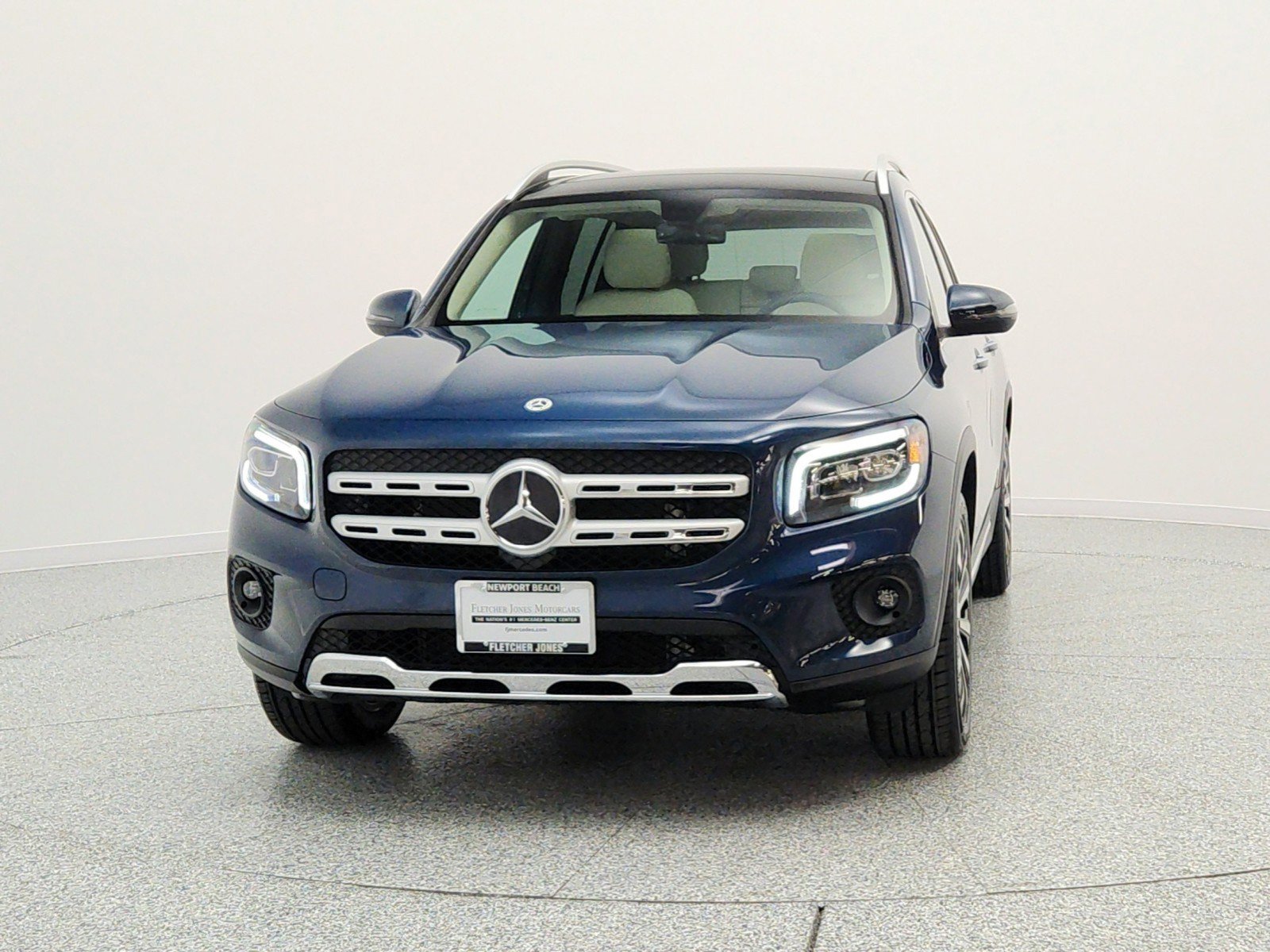 Used 2022 Mercedes-Benz GLB 250 image 2