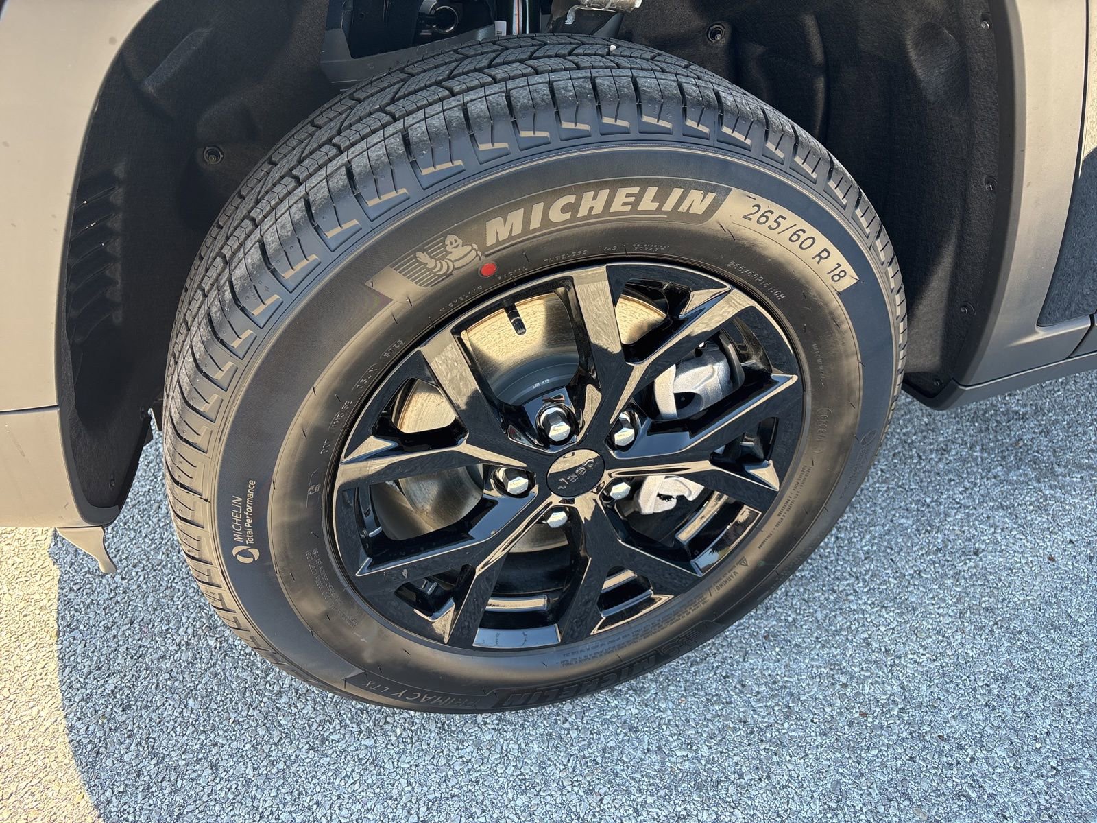 New 2025 Jeep Grand Cherokee L Altitude image 25