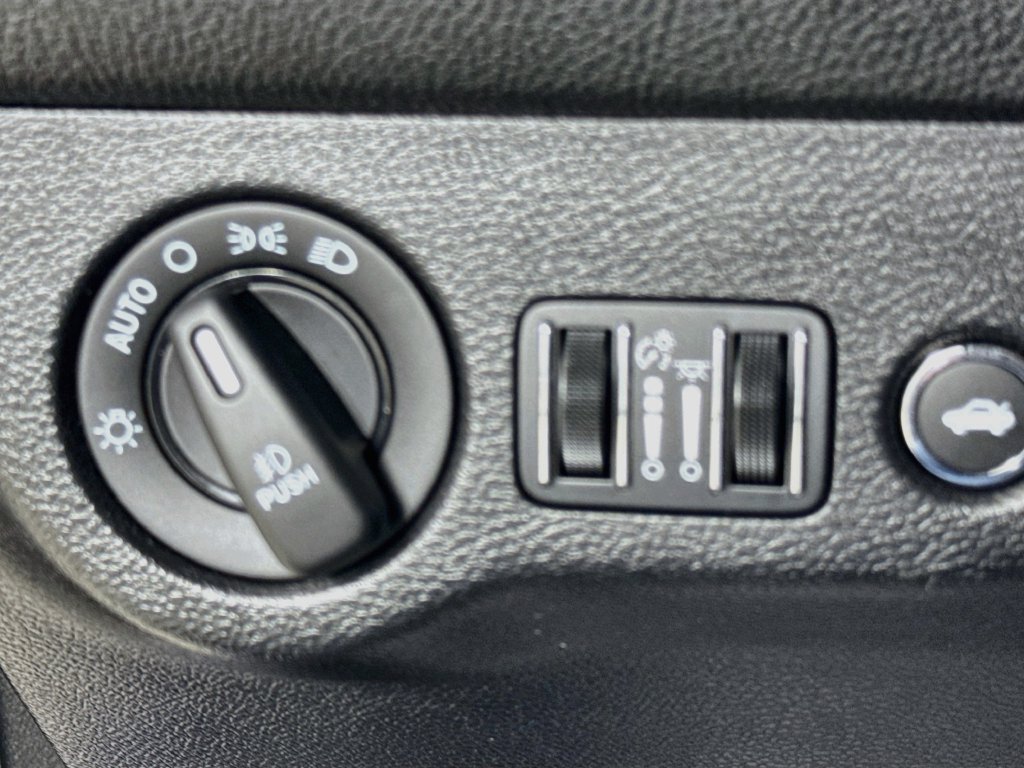 Used 2022 Dodge Challenger GT w/ Blacktop Package RWD image 15