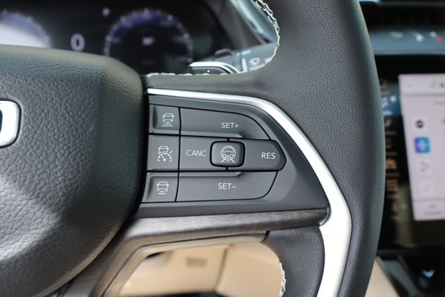 New 2026 Jeep Grand Cherokee Limited image 15