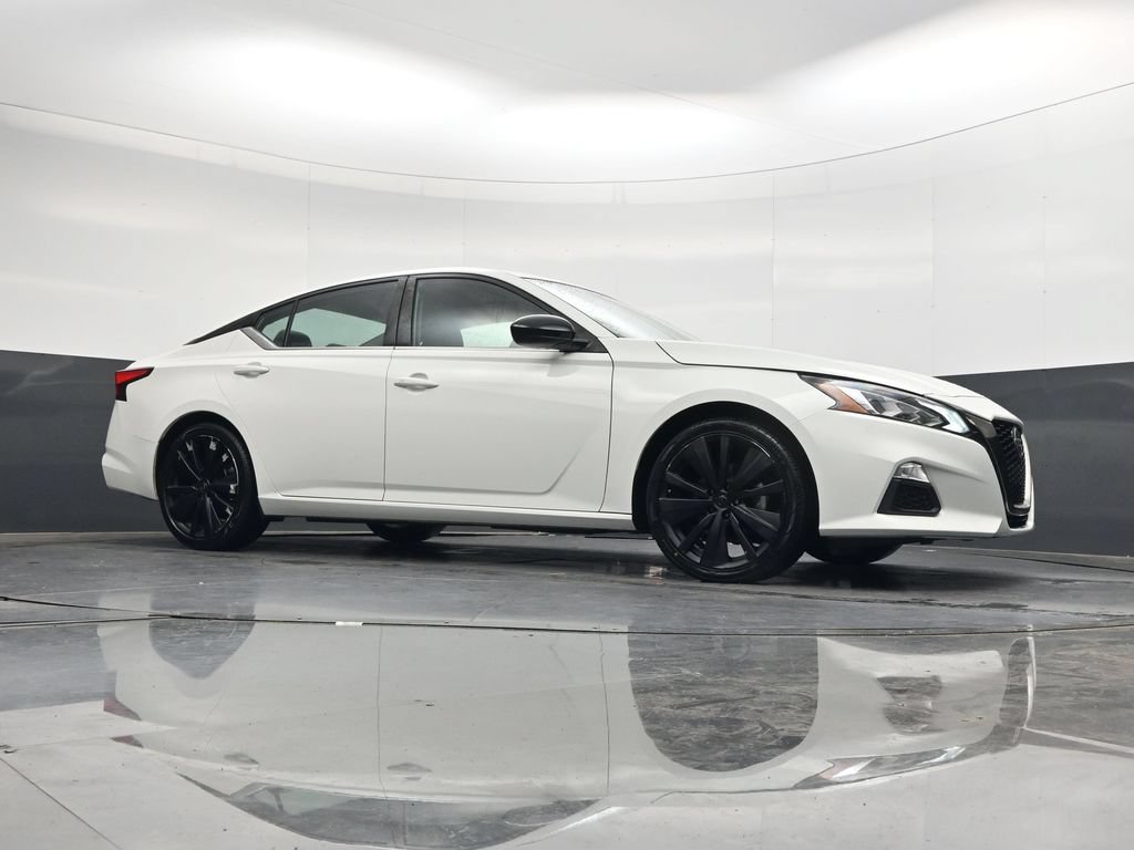 Used 2022 Nissan Altima 2.5 SR FWD image 40
