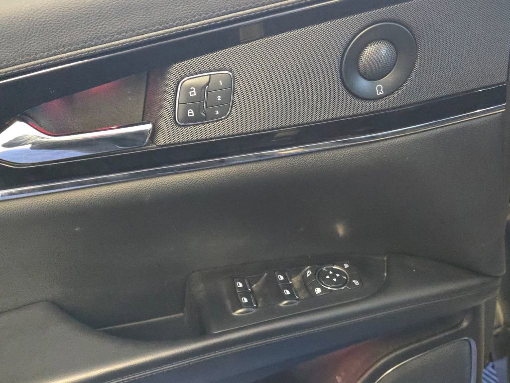 Used 2022 Lincoln Nautilus Reserve w/ Equipment Group 201A image 14