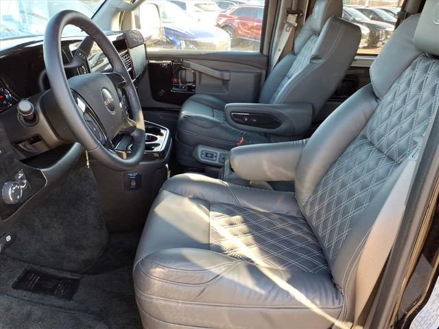 New 2026 GMC Savana 2500 w/ Driver Convenience Package image 5