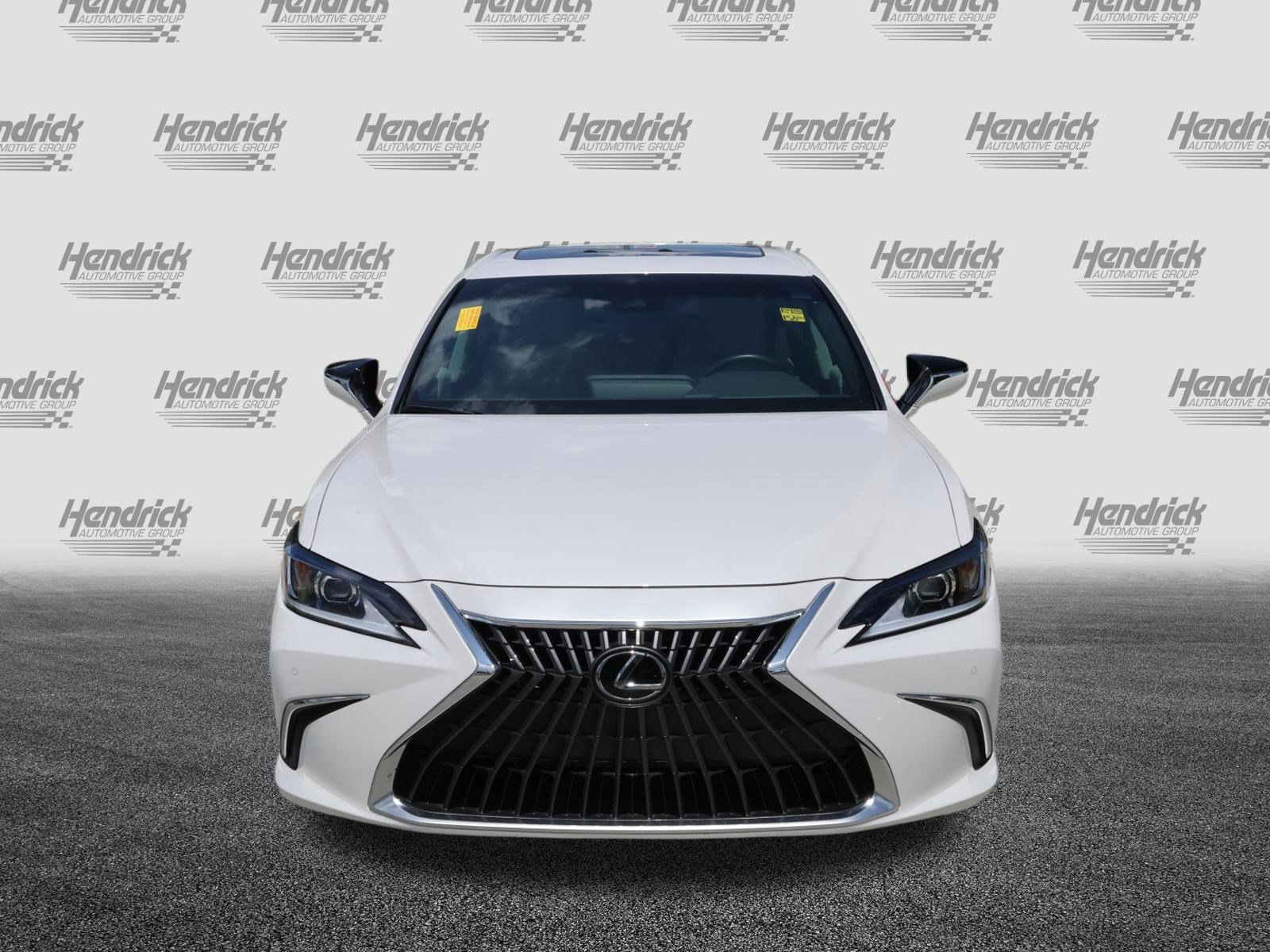 Used 2024 Lexus ES 350 w/ Premium Package FWD image 3