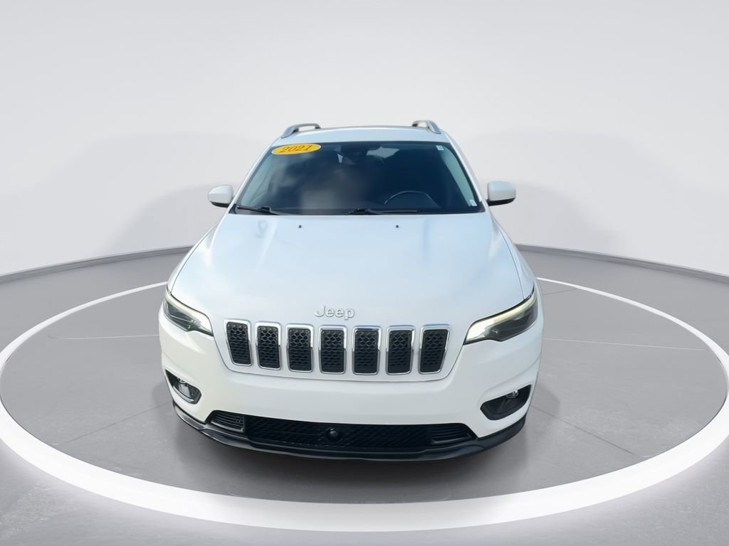 Used 2021 Jeep Cherokee Latitude Plus image 3