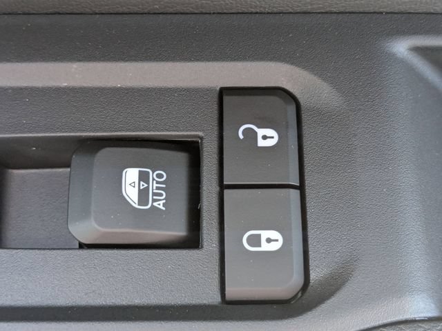 New 2026 Jeep Compass Latitude AWD/4WD image 32