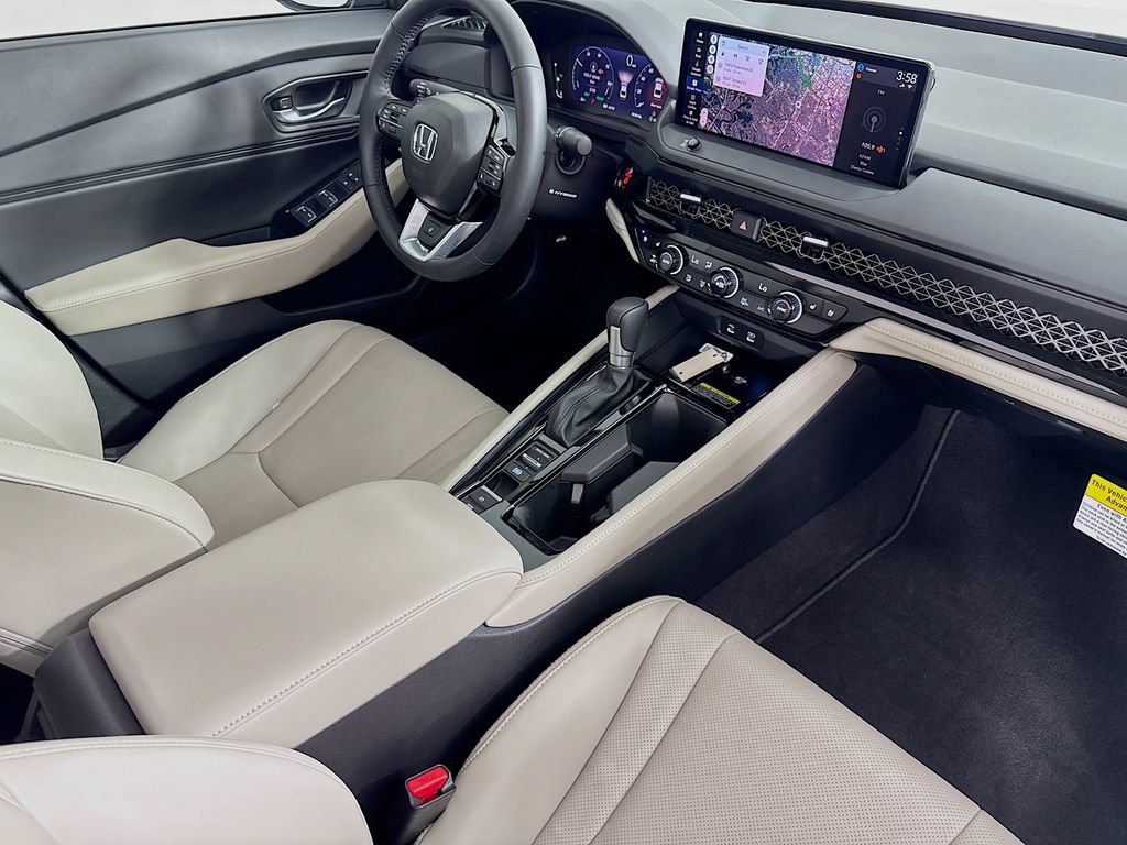 Used 2025 Honda Accord Touring image 39