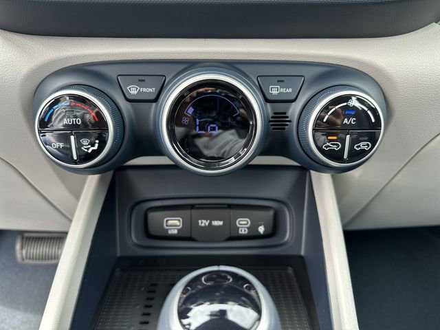 New 2026 Hyundai Venue SEL FWD image 24