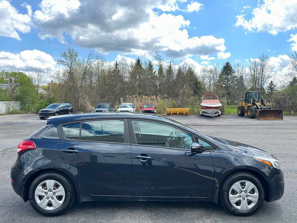 Used 2017 Kia Forte LX FWD image 11