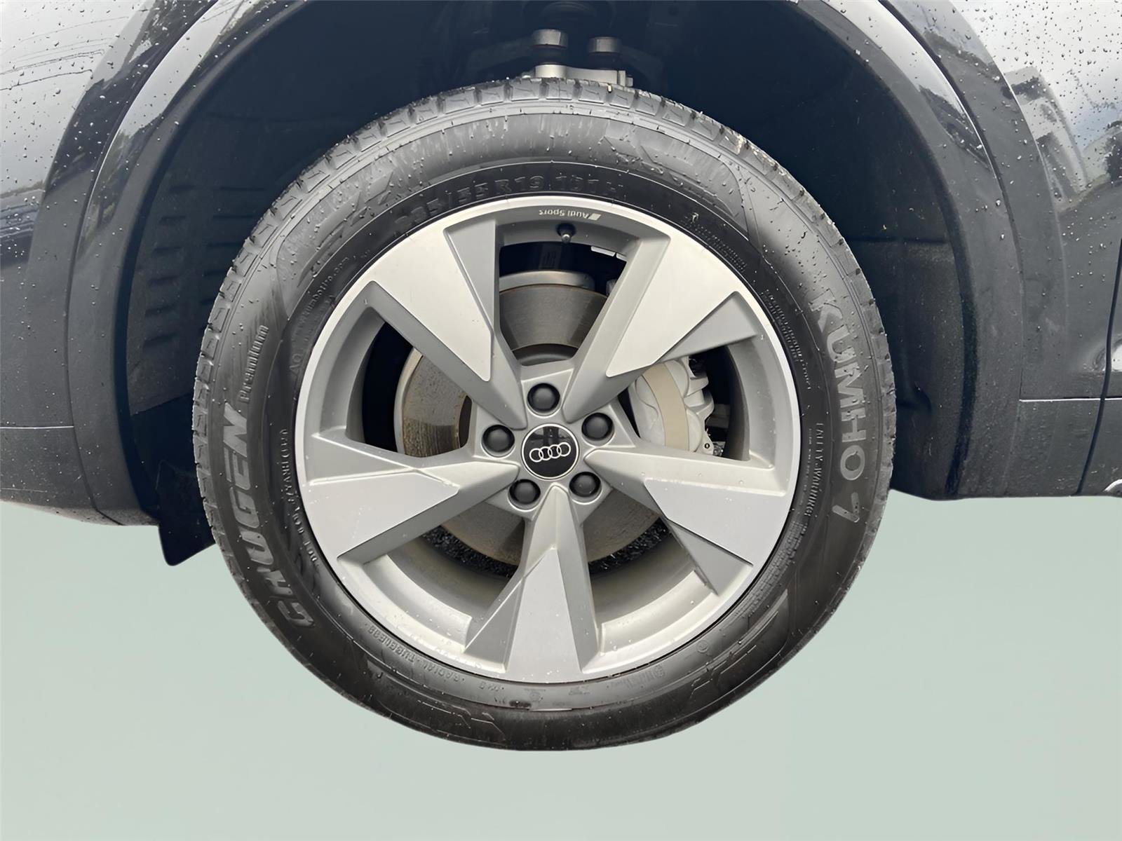 Used 2025 Audi Q5 2.0T Premium image 16