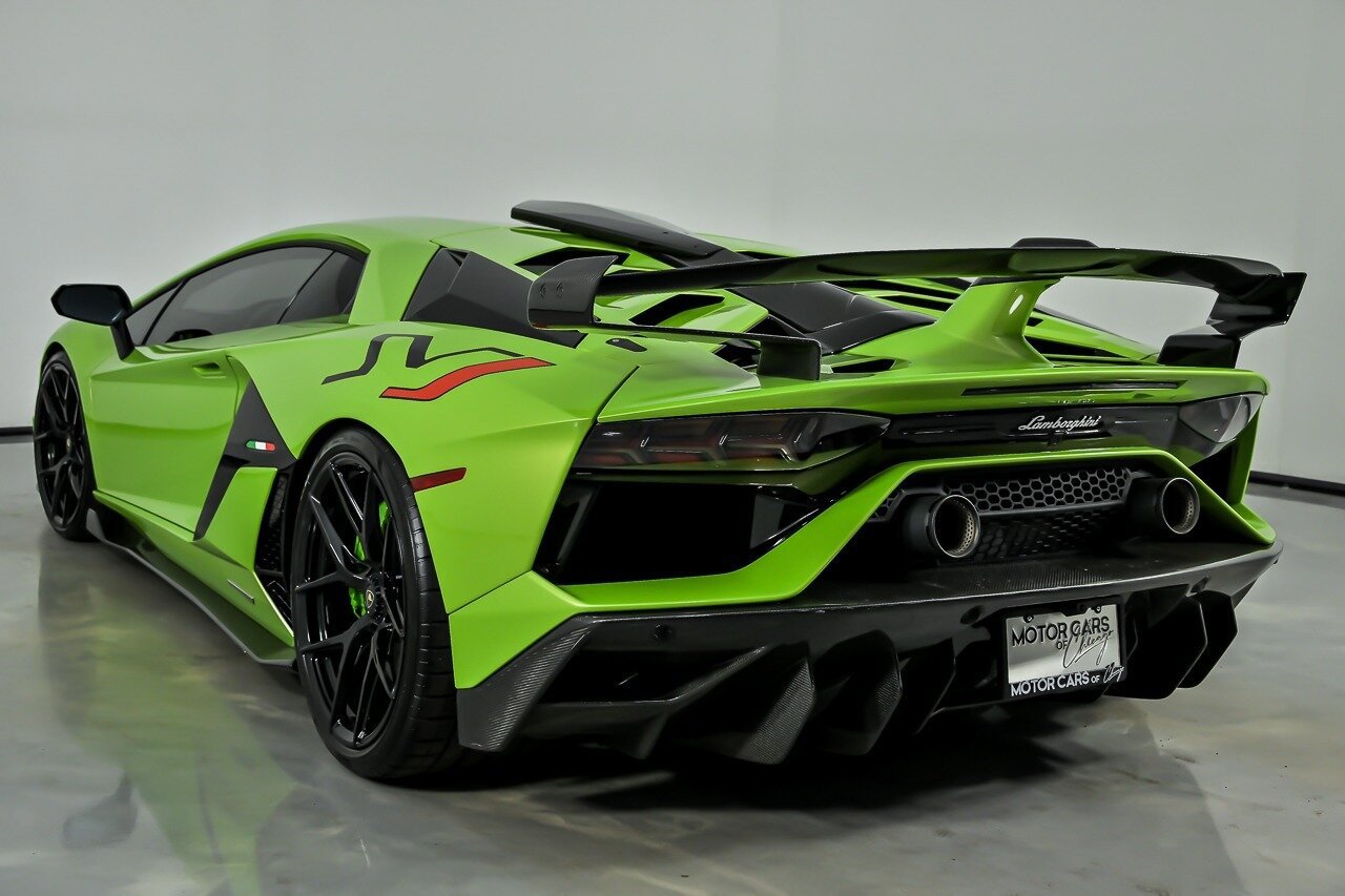 Used 2019 Lamborghini Aventador SVJ image 11